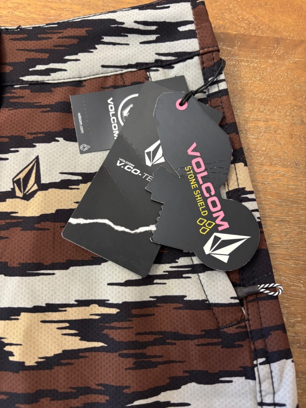 Volcom - Picture 2 of 3